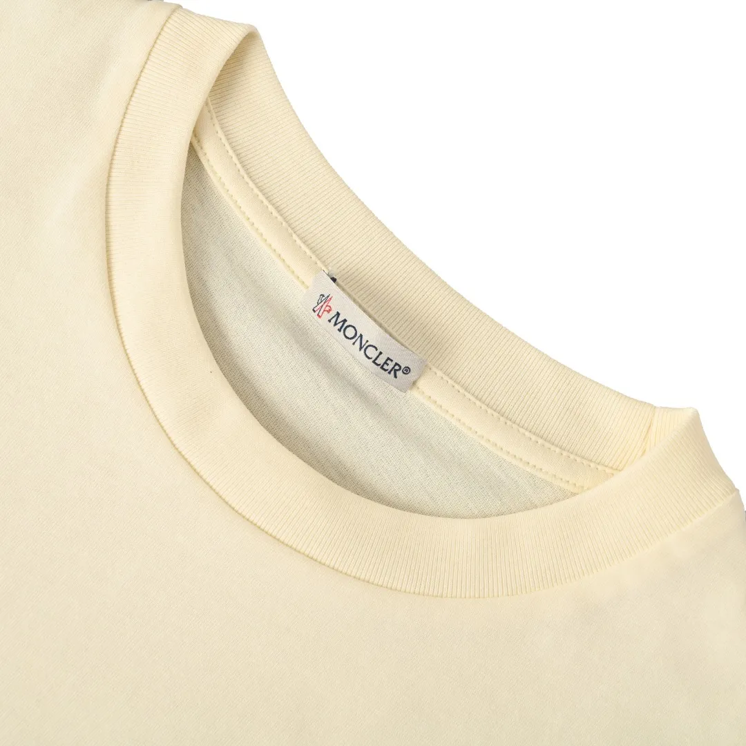 MONCLER MC 1952 T ， ， ， ， 。 Breathable ， ， 。 ， 、 ， ， 、 ； ， 。 ， ， ， ， ， ， ， ， ； ， 、 ， 。 ， ； ， 。 Size：S-XL